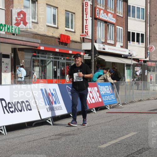 15.09.2024 - PSD Bank Halbmarathon Michael Strokosch http://msf.ph/oto/7058720 15.09.2024 13:04:20 Ziel 1898 meine-sportfotos.de