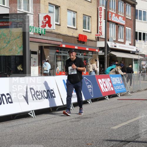 15.09.2024 - PSD Bank Halbmarathon Michael Strokosch http://msf.ph/oto/7058732 15.09.2024 13:04:21 Ziel 1898 meine-sportfotos.de