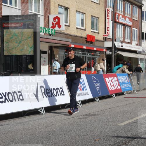 15.09.2024 - PSD Bank Halbmarathon Michael Strokosch http://msf.ph/oto/7058740 15.09.2024 13:04:21 Ziel 1898 meine-sportfotos.de