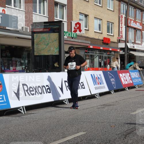 15.09.2024 - PSD Bank Halbmarathon Michael Strokosch http://msf.ph/oto/7058756 15.09.2024 13:04:22 Ziel 1898 meine-sportfotos.de