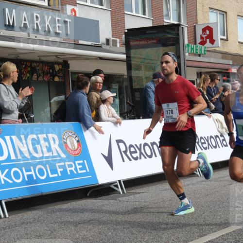 15.09.2024 - PSD Bank Halbmarathon Michael Strokosch http://msf.ph/oto/7058775 15.09.2024 11:38:24 Ziel 764, 828, 903, 989, 1094, 1142, 1170, 1175, 1288, 1301, 1371, 1461, 2660 meine-sportfotos.de