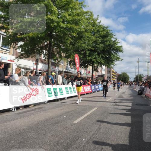 15.09.2024 - PSD Bank Halbmarathon Miley Keyser http://msf.ph/oto/7058782 15.09.2024 12:06:30 Ziel 1464, 1697, 1747, 1824, 2036, 2092, 2177, 2334, 2340, 2718, 3350 meine-sportfotos.de