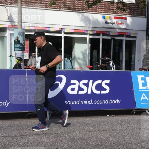 15.09.2024 - PSD Bank Halbmarathon Michael Strokosch http://msf.ph/oto/7058817 15.09.2024 13:04:27 Ziel 1898 meine-sportfotos.de