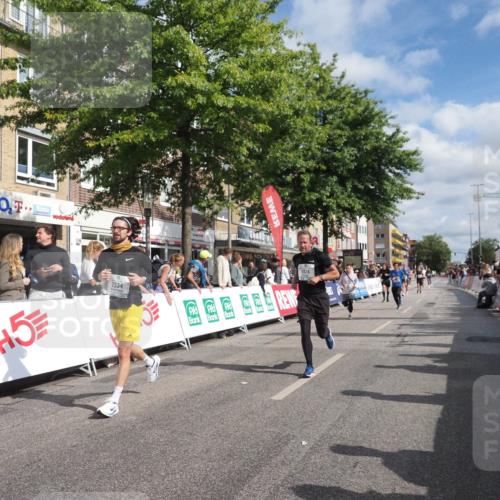 15.09.2024 - PSD Bank Halbmarathon Miley Keyser http://msf.ph/oto/7058827 15.09.2024 12:06:32 Ziel 1464, 1697, 1747, 1824, 2032, 2036, 2092, 2177, 2334, 2340, 2718, 3350 meine-sportfotos.de