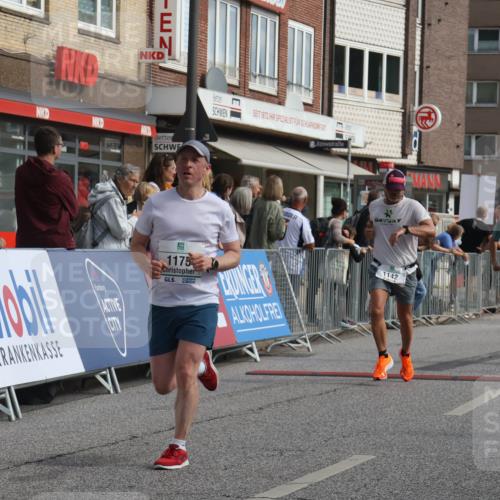 15.09.2024 - PSD Bank Halbmarathon Michael Strokosch http://msf.ph/oto/7058831 15.09.2024 11:38:29 Ziel 764, 828, 903, 935, 989, 1094, 1142, 1170, 1175, 1189, 1371, 1461, 2660 meine-sportfotos.de