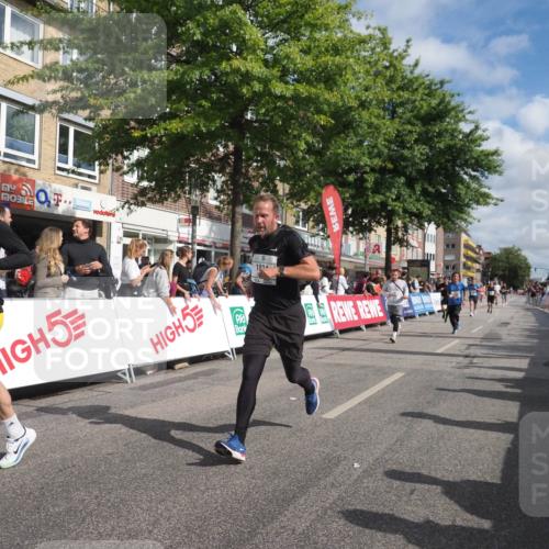 15.09.2024 - PSD Bank Halbmarathon Miley Keyser http://msf.ph/oto/7058845 15.09.2024 12:06:32 Ziel 1464, 1697, 1747, 1824, 2032, 2036, 2092, 2177, 2334, 2340, 2718, 3350 meine-sportfotos.de