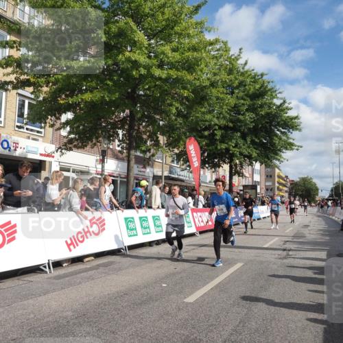 15.09.2024 - PSD Bank Halbmarathon Miley Keyser http://msf.ph/oto/7058866 15.09.2024 12:06:34 Ziel 1464, 1697, 1747, 1824, 2032, 2036, 2092, 2177, 2208, 2334, 2340, 2718, 2942 meine-sportfotos.de