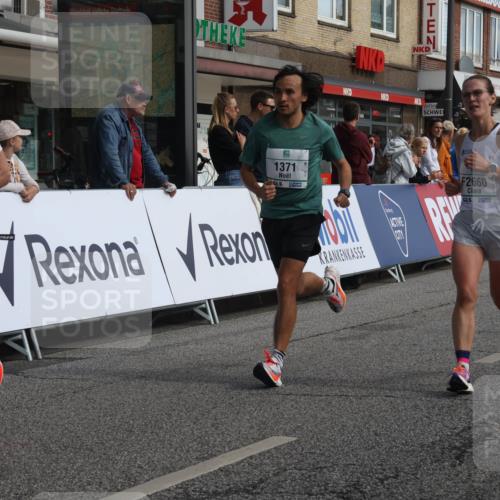 15.09.2024 - PSD Bank Halbmarathon Michael Strokosch http://msf.ph/oto/7058883 15.09.2024 11:38:32 Ziel 828, 903, 935, 989, 1094, 1142, 1170, 1175, 1189, 1371, 1461, 2660 meine-sportfotos.de