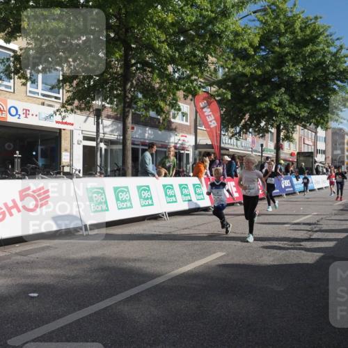 15.09.2024 - PSD Bank Halbmarathon Miley Keyser http://msf.ph/oto/7058909 15.09.2024 10:29:03 Ziel 5, 106, 107, 137, 150, 154, 170, 179, 189, 222, 231, 271, 288, 292, 297 meine-sportfotos.de