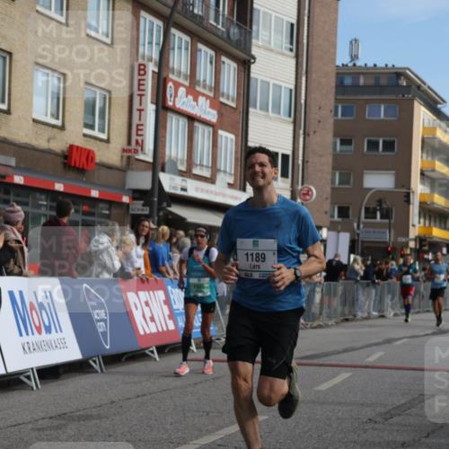 15.09.2024 - PSD Bank Halbmarathon Michael Strokosch http://msf.ph/oto/7058927 15.09.2024 11:38:35 Ziel 828, 903, 935, 989, 1094, 1142, 1170, 1174, 1175, 1189, 1371, 1461, 2485, 2660 meine-sportfotos.de