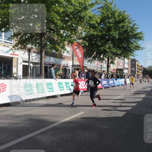 15.09.2024 - PSD Bank Halbmarathon Miley Keyser http://msf.ph/oto/7058943 15.09.2024 10:29:06 Ziel 5, 47, 106, 107, 137, 150, 154, 170, 179, 189, 222, 231, 244, 271, 288, 292, 297 meine-sportfotos.de