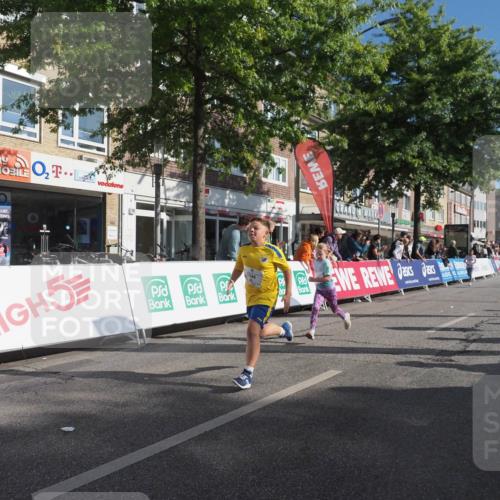 15.09.2024 - PSD Bank Halbmarathon Miley Keyser http://msf.ph/oto/7058990 15.09.2024 10:29:09 Ziel 5, 12, 47, 70, 106, 107, 137, 150, 154, 170, 179, 180, 189, 222, 231, 244, 271, 288, 292, 297 meine-sportfotos.de