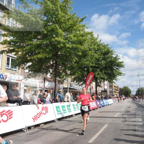 15.09.2024 - PSD Bank Halbmarathon Miley Keyser http://msf.ph/oto/7059016 15.09.2024 12:06:45 Ziel 1464, 2032, 2092, 2177, 2208, 2340, 2806, 2819, 2942 meine-sportfotos.de