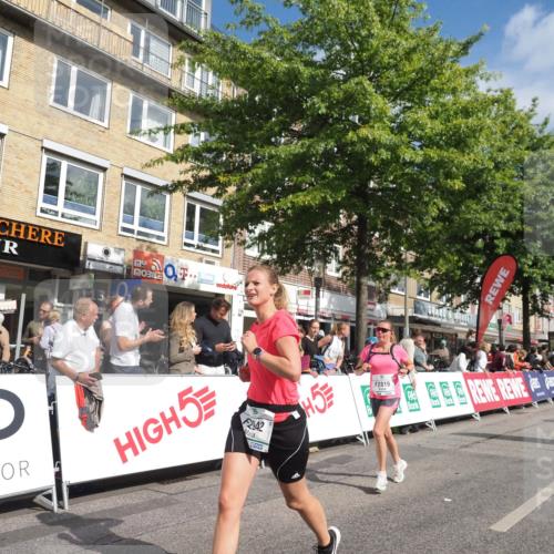 15.09.2024 - PSD Bank Halbmarathon Miley Keyser http://msf.ph/oto/7059046 15.09.2024 12:06:46 Ziel 1464, 2032, 2092, 2177, 2208, 2340, 2806, 2819, 2942 meine-sportfotos.de