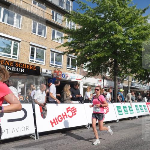 15.09.2024 - PSD Bank Halbmarathon Miley Keyser http://msf.ph/oto/7059053 15.09.2024 12:06:46 Ziel 1464, 2032, 2092, 2177, 2208, 2340, 2806, 2819, 2942 meine-sportfotos.de