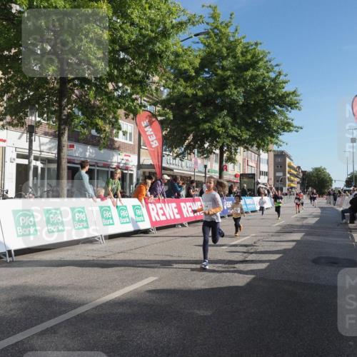 15.09.2024 - PSD Bank Halbmarathon Miley Keyser http://msf.ph/oto/7059058 15.09.2024 10:29:15 Ziel 5, 12, 47, 70, 150, 154, 170, 180, 194, 231, 244, 254, 255, 271, 288, 292, 297 meine-sportfotos.de