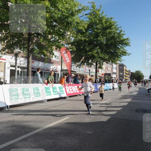 15.09.2024 - PSD Bank Halbmarathon Miley Keyser http://msf.ph/oto/7059063 15.09.2024 10:29:15 Ziel 5, 12, 47, 70, 150, 154, 170, 180, 194, 231, 244, 254, 255, 271, 288, 292, 297 meine-sportfotos.de