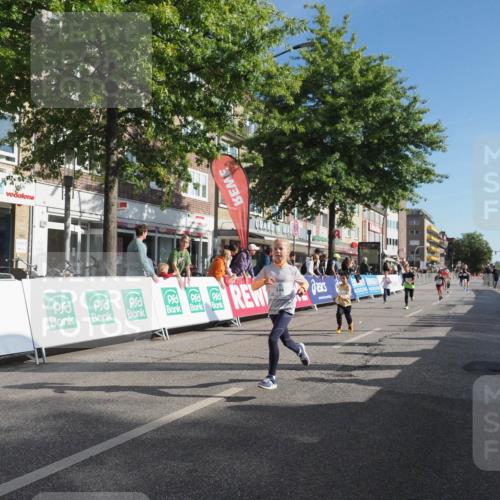 15.09.2024 - PSD Bank Halbmarathon Miley Keyser http://msf.ph/oto/7059067 15.09.2024 10:29:15 Ziel 5, 12, 47, 70, 150, 154, 170, 180, 194, 231, 244, 254, 255, 271, 288, 292, 297 meine-sportfotos.de