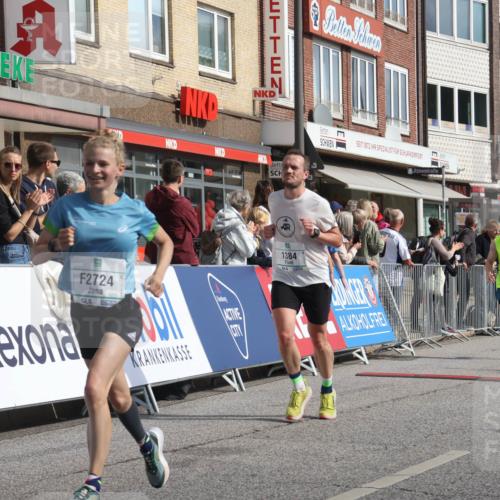 15.09.2024 - PSD Bank Halbmarathon Michael Strokosch http://msf.ph/oto/7059068 15.09.2024 11:38:47 Ziel 935, 1174, 1189, 1222, 1348, 1384, 2485, 2623, 2724 meine-sportfotos.de