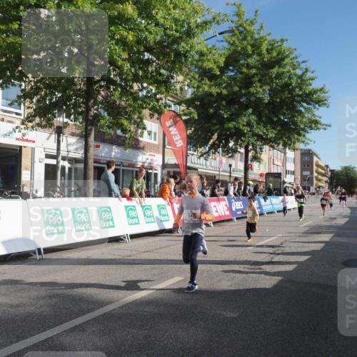 15.09.2024 - PSD Bank Halbmarathon Miley Keyser http://msf.ph/oto/7059071 15.09.2024 10:29:15 Ziel 5, 12, 47, 70, 150, 154, 170, 180, 194, 231, 244, 254, 255, 271, 288, 292, 297 meine-sportfotos.de