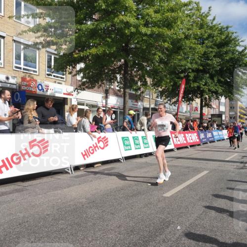 15.09.2024 - PSD Bank Halbmarathon Miley Keyser http://msf.ph/oto/7059073 15.09.2024 12:06:53 Ziel 796, 797, 2032, 2208, 2806, 2819, 2942, 3019 meine-sportfotos.de
