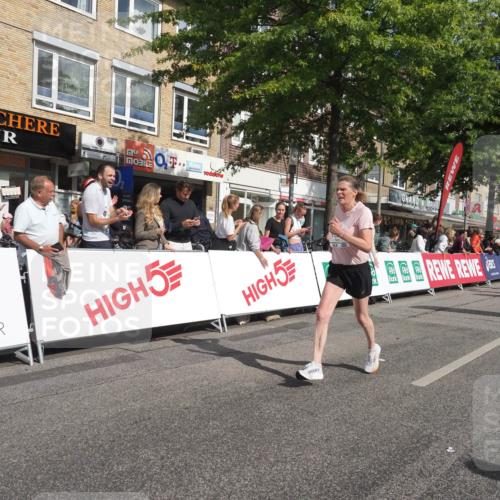 15.09.2024 - PSD Bank Halbmarathon Miley Keyser http://msf.ph/oto/7059085 15.09.2024 12:06:54 Ziel 796, 797, 2032, 2208, 2806, 2819, 2942, 3019 meine-sportfotos.de