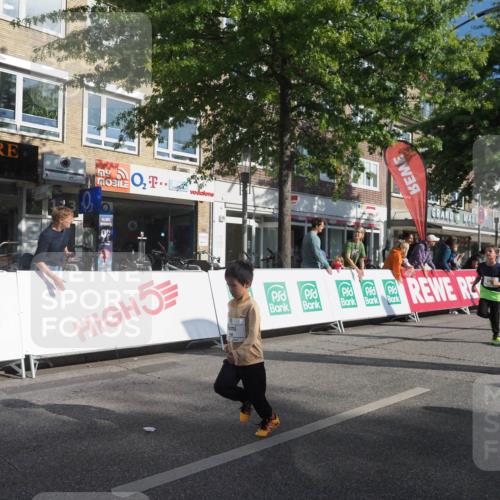 15.09.2024 - PSD Bank Halbmarathon Miley Keyser http://msf.ph/oto/7059093 15.09.2024 10:29:17 Ziel 5, 12, 47, 70, 150, 170, 180, 194, 244, 254, 255, 271, 288, 292, 297 meine-sportfotos.de