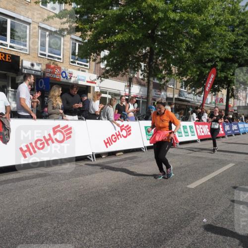 15.09.2024 - PSD Bank Halbmarathon Miley Keyser http://msf.ph/oto/7059117 15.09.2024 12:06:59 Ziel 796, 797, 1328, 1933, 2806, 2819, 2919, 3019 meine-sportfotos.de