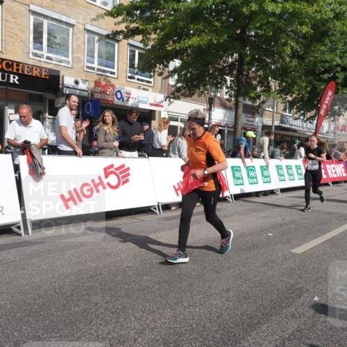 15.09.2024 - PSD Bank Halbmarathon Miley Keyser http://msf.ph/oto/7059132 15.09.2024 12:06:59 Ziel 796, 797, 1328, 1933, 2806, 2819, 2919, 3019 meine-sportfotos.de