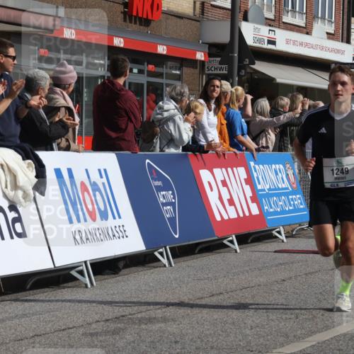 15.09.2024 - PSD Bank Halbmarathon Michael Strokosch http://msf.ph/oto/7059135 15.09.2024 11:38:56 Ziel 912, 1191, 1222, 1249, 1348, 1384, 2233, 2445, 2618, 2623, 2724 meine-sportfotos.de