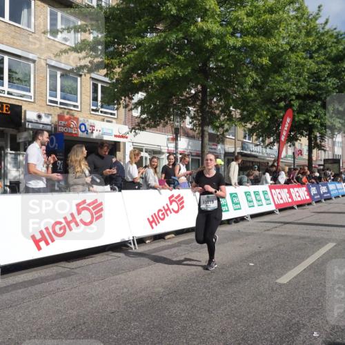 15.09.2024 - PSD Bank Halbmarathon Miley Keyser http://msf.ph/oto/7059145 15.09.2024 12:07:00 Ziel 796, 797, 1328, 1933, 2806, 2919, 3019 meine-sportfotos.de