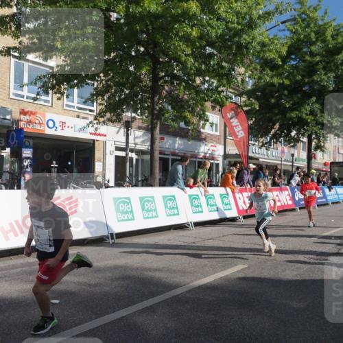 15.09.2024 - PSD Bank Halbmarathon Miley Keyser http://msf.ph/oto/7059158 15.09.2024 10:29:21 Ziel 5, 12, 47, 70, 85, 180, 194, 244, 254, 255, 271, 297 meine-sportfotos.de