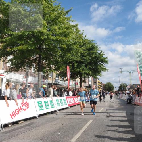 15.09.2024 - PSD Bank Halbmarathon Miley Keyser http://msf.ph/oto/7059214 15.09.2024 12:07:09 Ziel 796, 797, 1328, 1331, 1877, 1933, 2919, 2938, 3019, 3180, 3181 meine-sportfotos.de