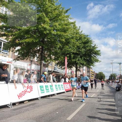 15.09.2024 - PSD Bank Halbmarathon Miley Keyser http://msf.ph/oto/7059223 15.09.2024 12:07:10 Ziel 796, 797, 1328, 1331, 1877, 1933, 2919, 2938, 3019, 3180, 3181 meine-sportfotos.de