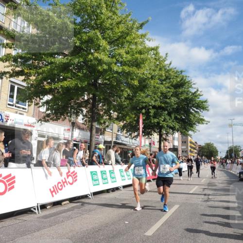 15.09.2024 - PSD Bank Halbmarathon Miley Keyser http://msf.ph/oto/7059234 15.09.2024 12:07:10 Ziel 796, 797, 1328, 1331, 1877, 1933, 2919, 2938, 3019, 3180, 3181 meine-sportfotos.de