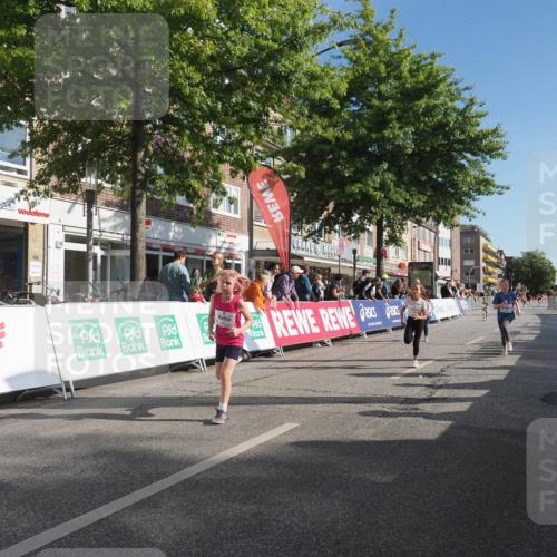 15.09.2024 - PSD Bank Halbmarathon Miley Keyser http://msf.ph/oto/7059236 15.09.2024 10:29:34 Ziel 46, 60, 74, 80, 85, 111, 112, 120, 194, 255 meine-sportfotos.de