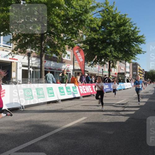 15.09.2024 - PSD Bank Halbmarathon Miley Keyser http://msf.ph/oto/7059245 15.09.2024 10:29:34 Ziel 46, 60, 74, 80, 85, 111, 112, 120, 194, 255 meine-sportfotos.de