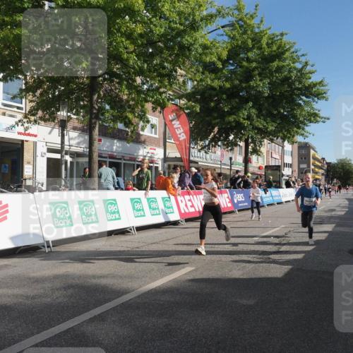 15.09.2024 - PSD Bank Halbmarathon Miley Keyser http://msf.ph/oto/7059249 15.09.2024 10:29:35 Ziel 15, 46, 60, 74, 80, 85, 111, 112, 120, 194 meine-sportfotos.de