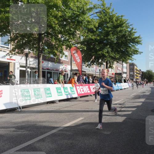 15.09.2024 - PSD Bank Halbmarathon Miley Keyser http://msf.ph/oto/7059272 15.09.2024 10:29:35 Ziel 15, 46, 60, 74, 80, 85, 111, 112, 120, 194 meine-sportfotos.de