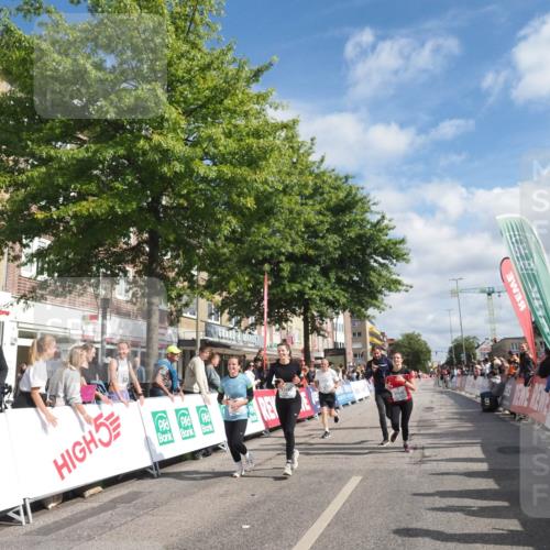 15.09.2024 - PSD Bank Halbmarathon Miley Keyser http://msf.ph/oto/7059277 15.09.2024 12:07:14 Ziel 1328, 1331, 1877, 1933, 2919, 2938, 3180, 3181 meine-sportfotos.de