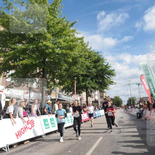 15.09.2024 - PSD Bank Halbmarathon Miley Keyser http://msf.ph/oto/7059283 15.09.2024 12:07:14 Ziel 1328, 1331, 1877, 1933, 2919, 2938, 3180, 3181 meine-sportfotos.de