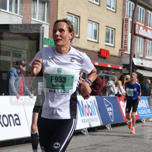 15.09.2024 - PSD Bank Halbmarathon Michael Strokosch http://msf.ph/oto/7059305 15.09.2024 11:39:23 Ziel 739, 778, 913, 933, 954, 1266, 1382, 1424, 2628, 2650 meine-sportfotos.de