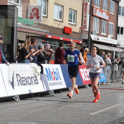 15.09.2024 - PSD Bank Halbmarathon Michael Strokosch http://msf.ph/oto/7059309 15.09.2024 11:39:24 Ziel 739, 778, 913, 933, 954, 1266, 1382, 1424, 2628, 2650 meine-sportfotos.de