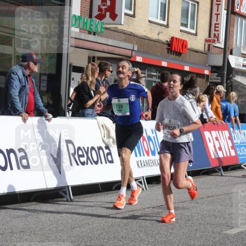 15.09.2024 - PSD Bank Halbmarathon Michael Strokosch http://msf.ph/oto/7059313 15.09.2024 11:39:24 Ziel 739, 778, 913, 933, 954, 1266, 1382, 1424, 2628, 2650 meine-sportfotos.de