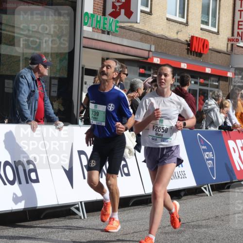 15.09.2024 - PSD Bank Halbmarathon Michael Strokosch http://msf.ph/oto/7059316 15.09.2024 11:39:24 Ziel 739, 778, 913, 933, 954, 1266, 1382, 1424, 2628, 2650 meine-sportfotos.de