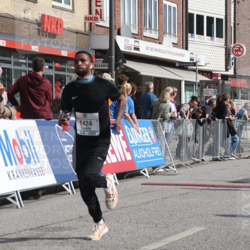 15.09.2024 - PSD Bank Halbmarathon Michael Strokosch http://msf.ph/oto/7059348 15.09.2024 11:39:29 Ziel 739, 913, 933, 954, 1060, 1240, 1266, 1382, 1395, 1424, 2628, 2650 meine-sportfotos.de