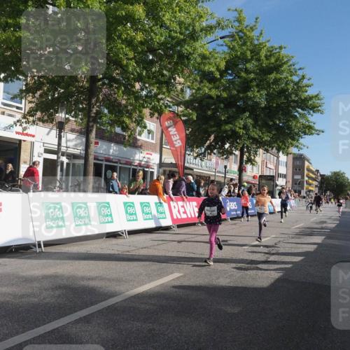 15.09.2024 - PSD Bank Halbmarathon Miley Keyser http://msf.ph/oto/7059357 15.09.2024 10:29:43 Ziel 15, 46, 60, 74, 80, 85, 111, 112, 120, 164, 168, 171, 185, 225, 246, 286 meine-sportfotos.de