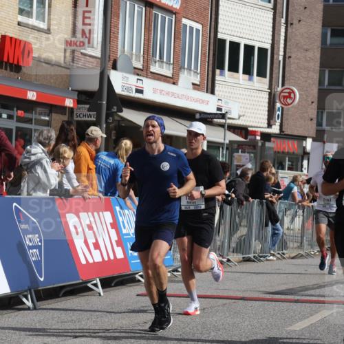 15.09.2024 - PSD Bank Halbmarathon Michael Strokosch http://msf.ph/oto/7059371 15.09.2024 11:39:34 Ziel 739, 913, 954, 1060, 1240, 1266, 1382, 1395, 1397, 1424, 1481, 2163, 2568, 2628, 2650 meine-sportfotos.de