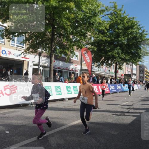15.09.2024 - PSD Bank Halbmarathon Miley Keyser http://msf.ph/oto/7059378 15.09.2024 10:29:44 Ziel 15, 46, 60, 63, 74, 80, 111, 112, 120, 164, 168, 171, 185, 225, 246, 286 meine-sportfotos.de