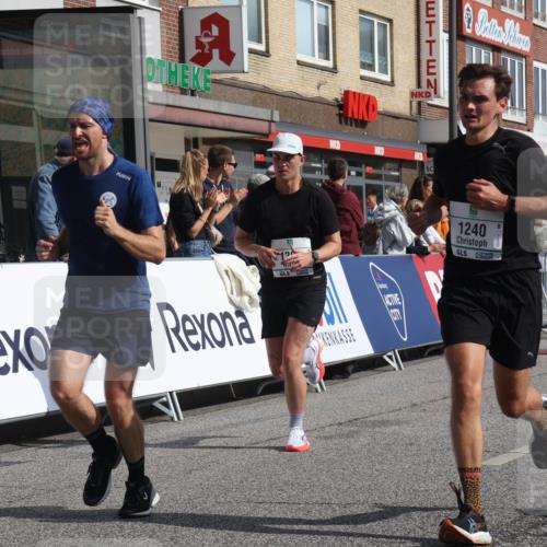 15.09.2024 - PSD Bank Halbmarathon Michael Strokosch http://msf.ph/oto/7059381 15.09.2024 11:39:36 Ziel 739, 954, 1060, 1240, 1382, 1395, 1397, 1424, 1481, 2163, 2568, 2628, 2650 meine-sportfotos.de